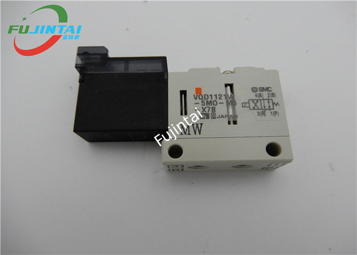 JUKI 750 760 μέρη 4 ηλεκτρομαγνητική βαλβίδα PV140507000 VQD1121W-5MO-C4-X8B μηχανών Juki τρόπων